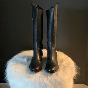 Arturo Chiang Enchant leather boot